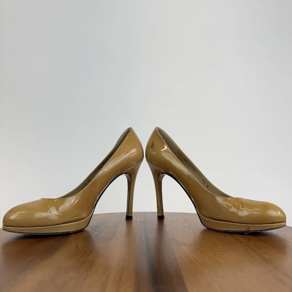 Stuart Weitzman size narrow